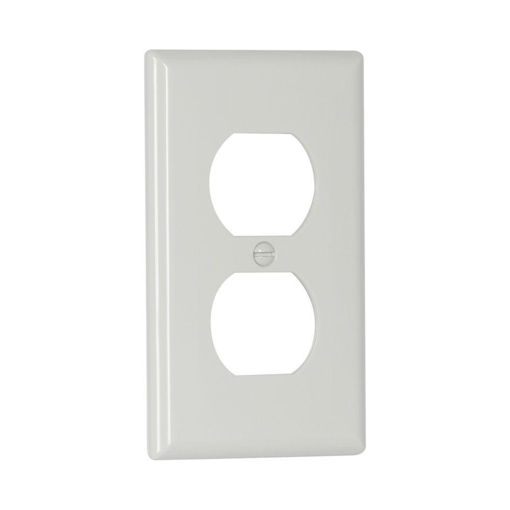 Wallplate Receptacle White 1 G