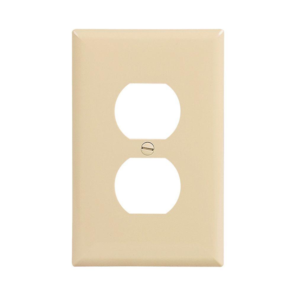 Wallplate Receptacle Mid-Size 